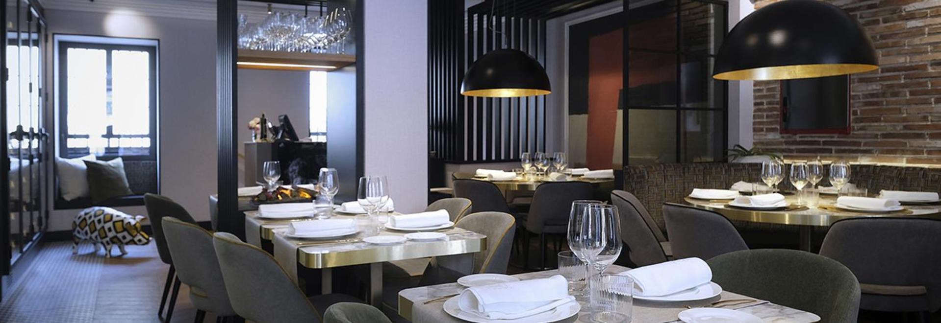 Exclusive Quietness In The Heart Of Madrid With Public Parking, Breakfast, 2 Bathrooms Esterno foto
