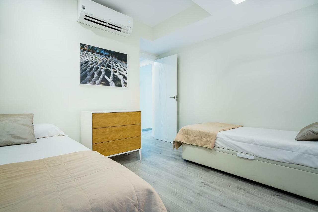 Exclusive Quietness In The Heart Of Madrid With Public Parking, Breakfast, 2 Bathrooms Esterno foto
