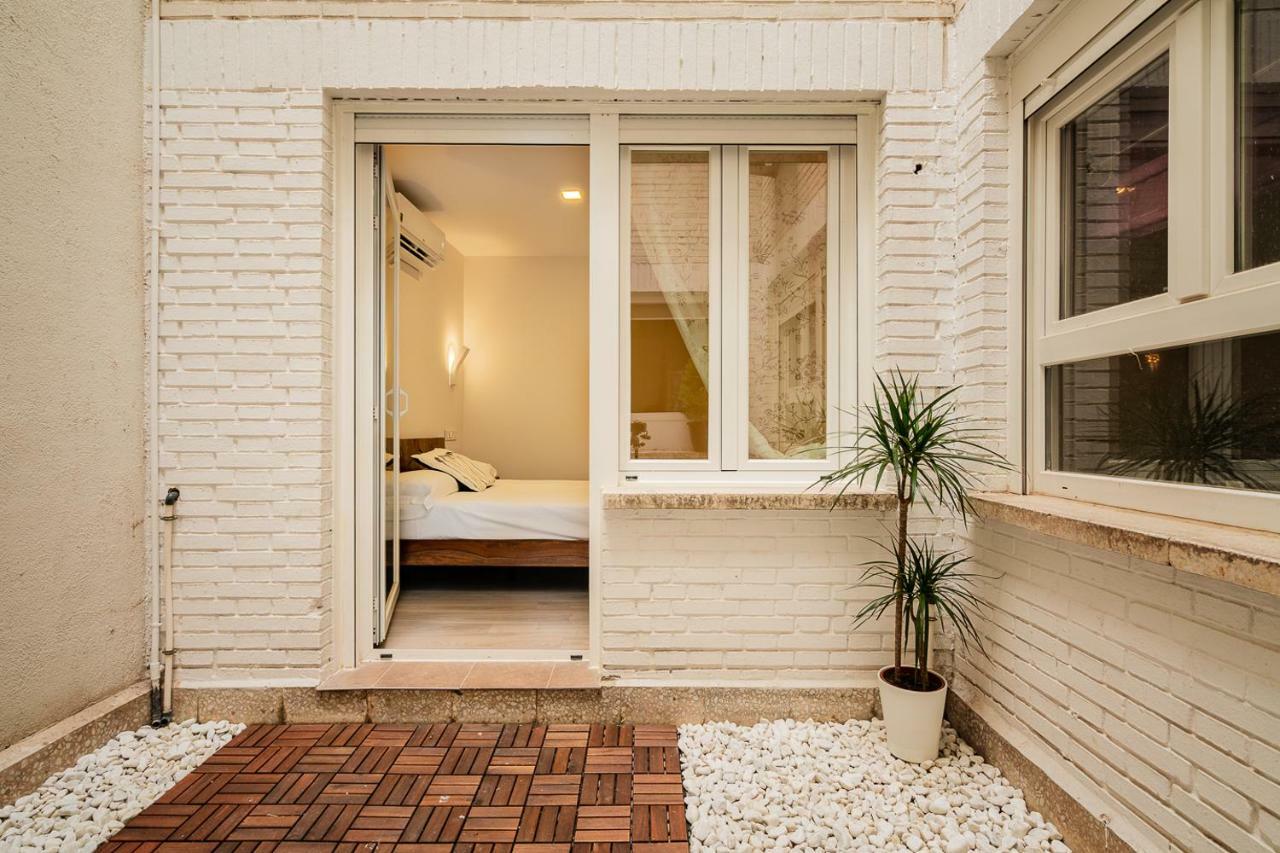 Exclusive Quietness In The Heart Of Madrid With Public Parking, Breakfast, 2 Bathrooms Esterno foto