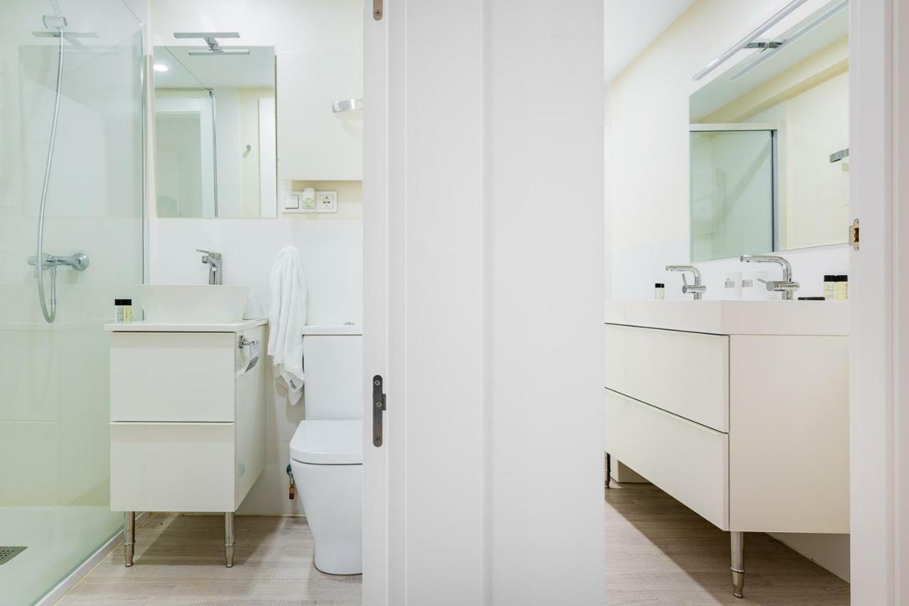 Exclusive Quietness In The Heart Of Madrid With Public Parking, Breakfast, 2 Bathrooms Esterno foto